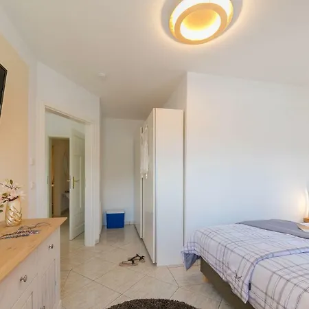 Haus Atlantic Strandpromenade Apartment Binz